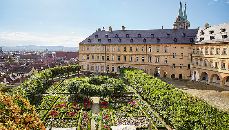 Neue Residenz und Rosengarten Bamberg, Foto: Bayerische Schlösserverwaltung/ Maria Scherf Neue Residenz und Rosengarten Bamberg