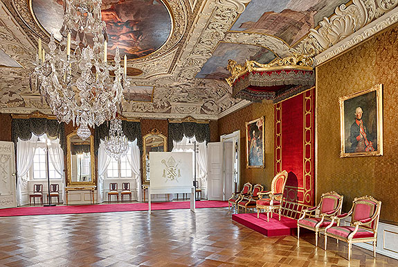 Bild: F&uuml;rstbisch&ouml;fliche Wohnr&auml;ume, Speisesaal